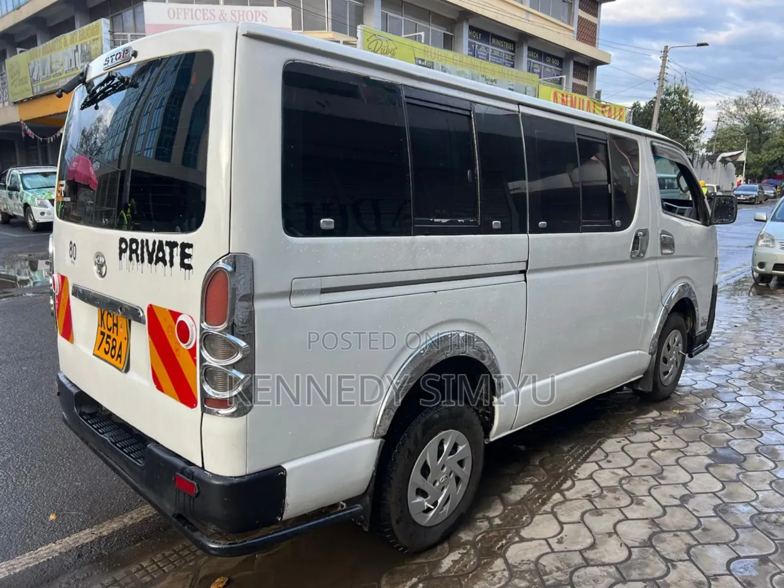 Toyota HiAce 2009 White