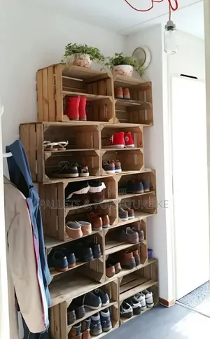 The Walkway Crate 78