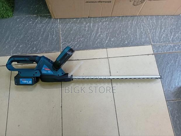 Original Bosch Hedge Trimmer - thumbnail 3