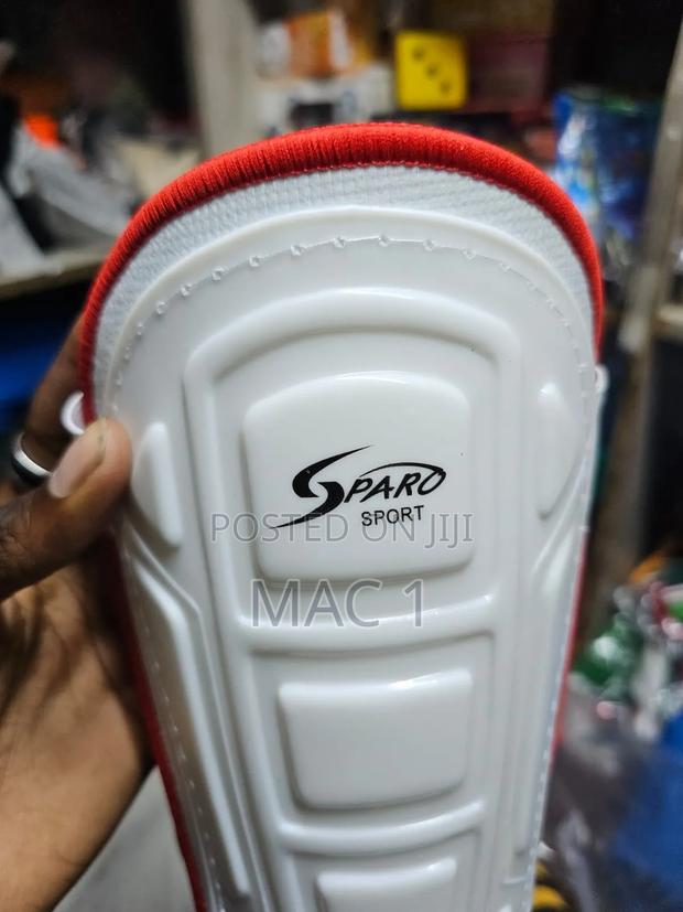 Sparo Pro Hockey Shin Guards – White (Pair) - main view