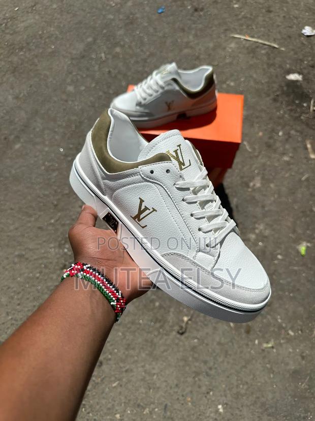 Black White Lv Casual Sneakers - main view