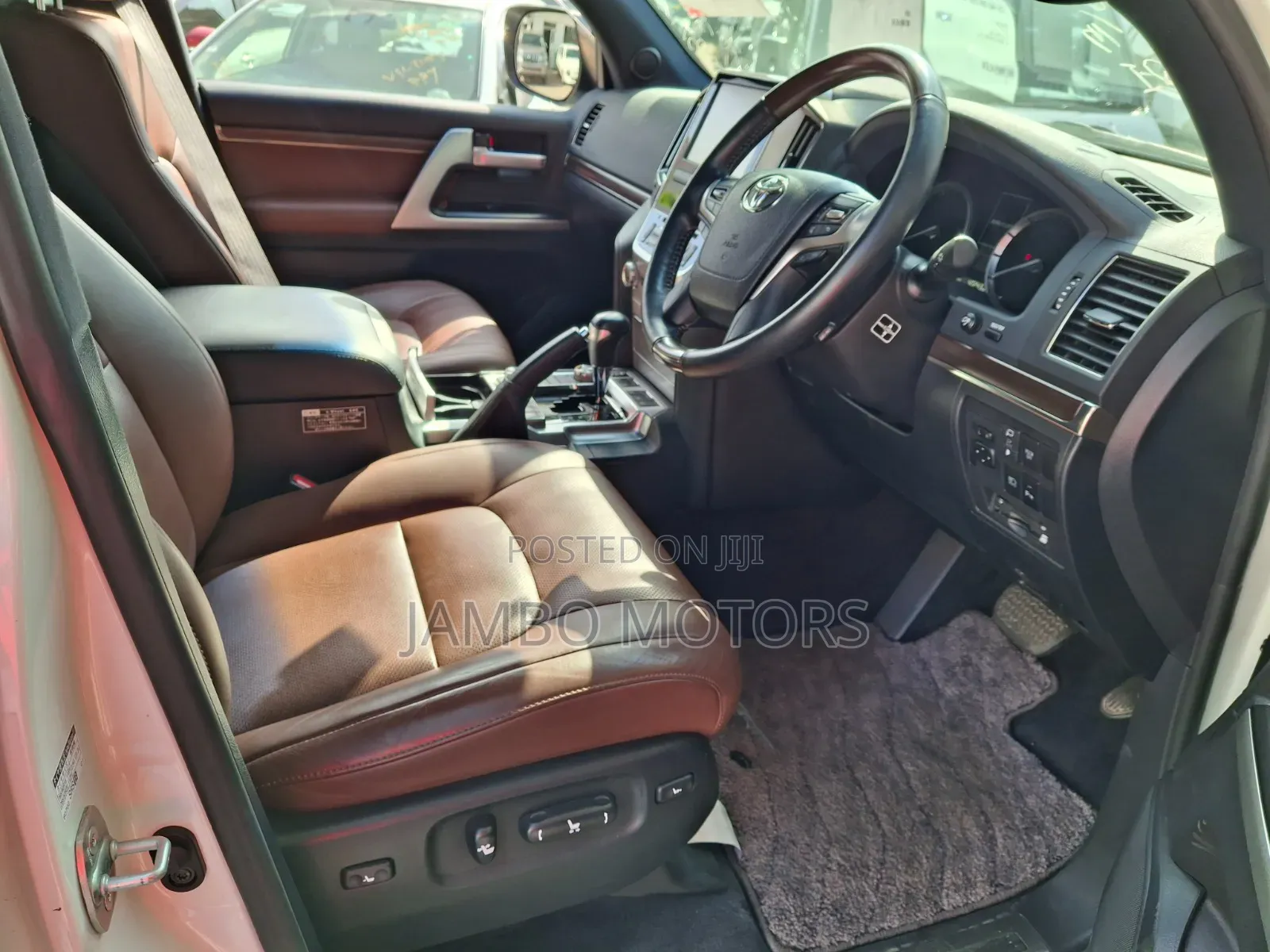 Toyota Land Cruiser 2020 White