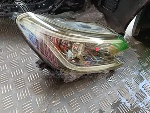 Toyota Mark X Headlight
