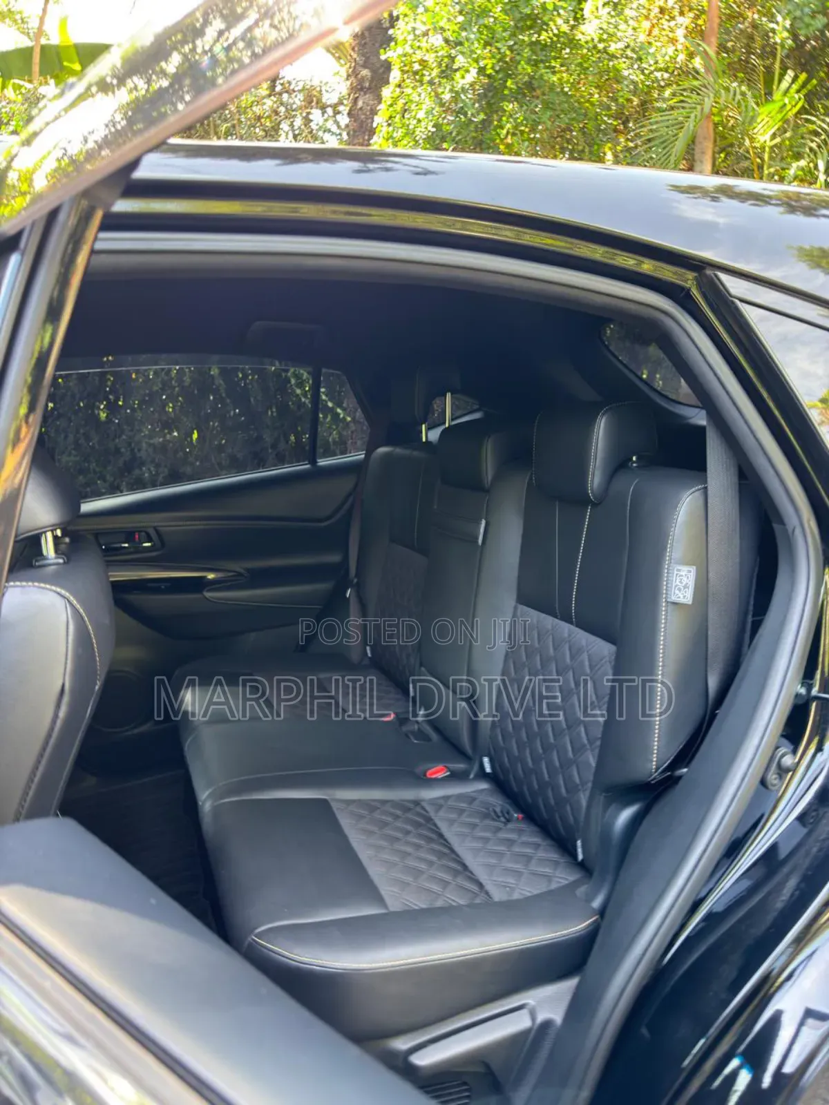 Toyota Harrier 2.0 2018 Black