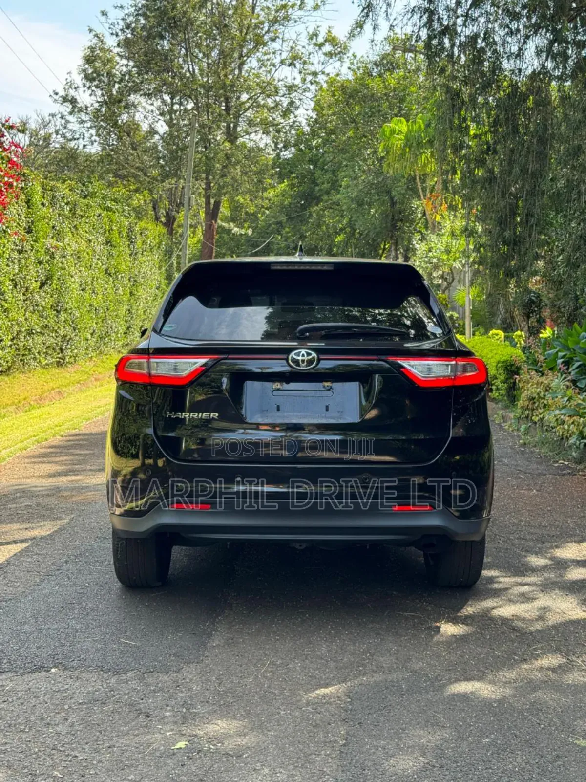 Toyota Harrier 2.0 2018 Black