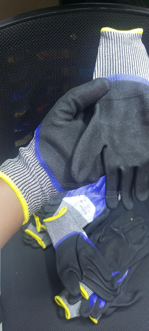 Vaultex Cut Resistant Gloves Level 5