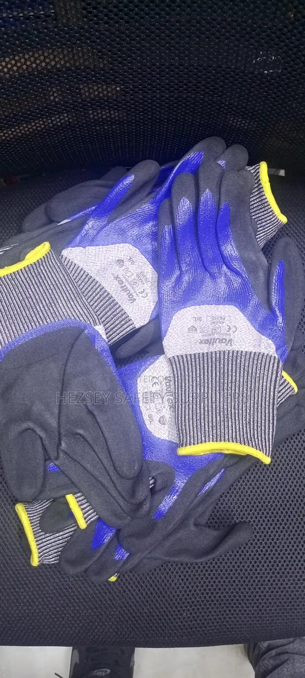 Vaultex Cut Resistant Gloves Level 5 - thumbnail 2