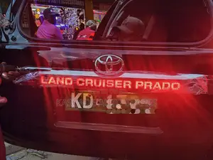 Boot Chrome/ Trunk Prado Fj 150 2018 New Model With Light