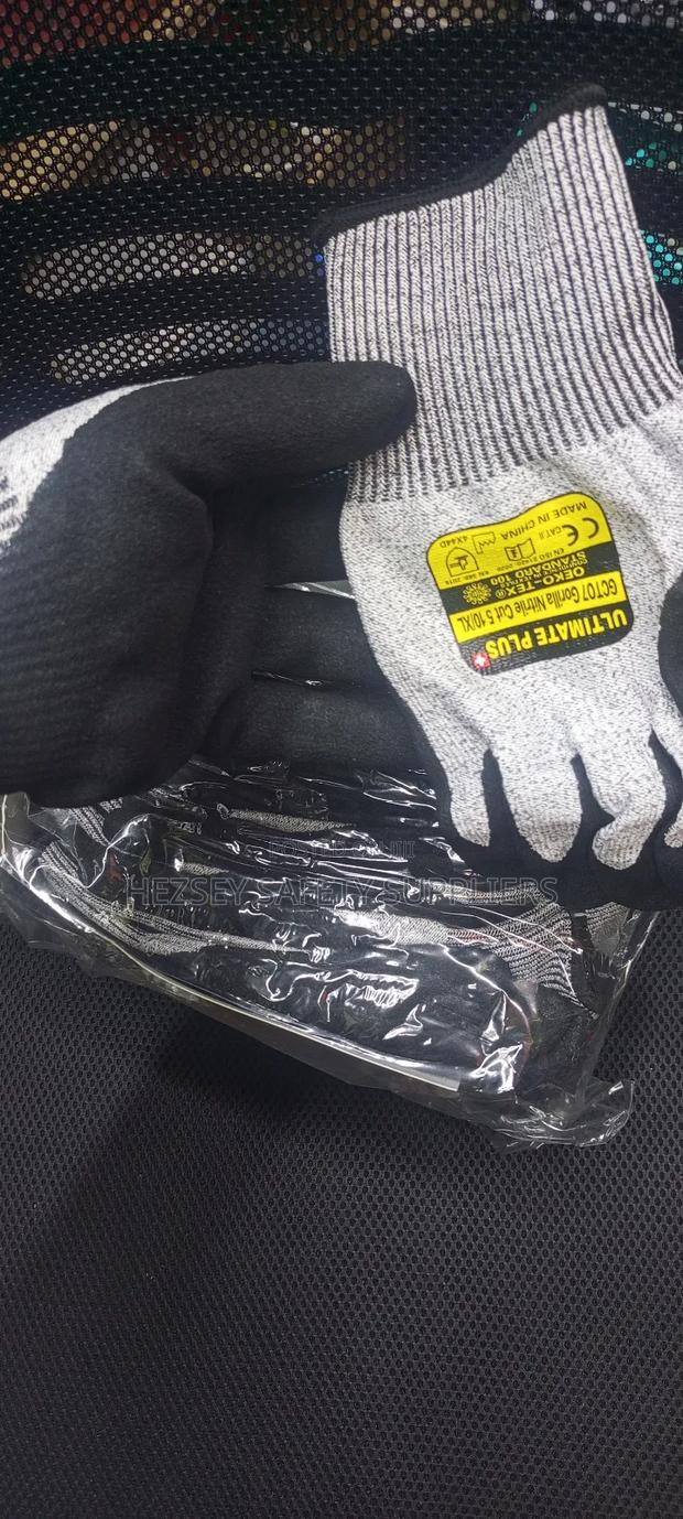 Cut 5 Resistant Gloves