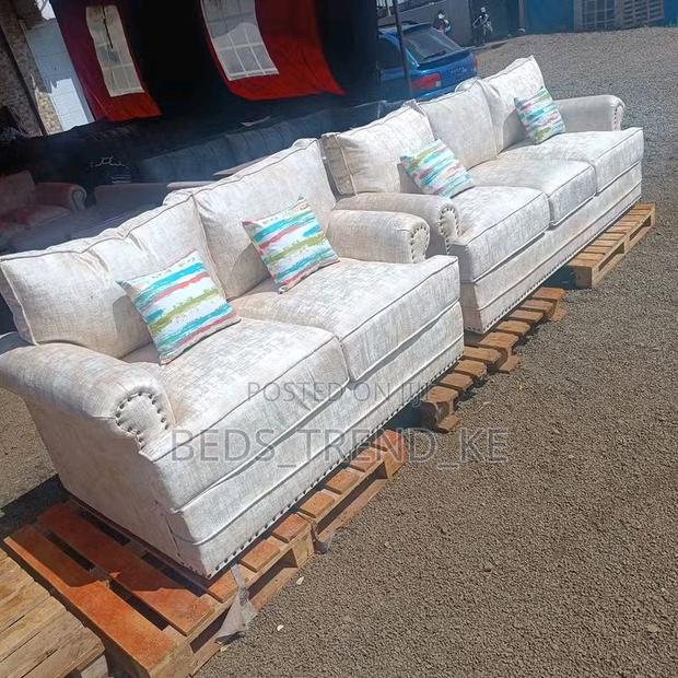 5 Seater Refined Couch 3,2