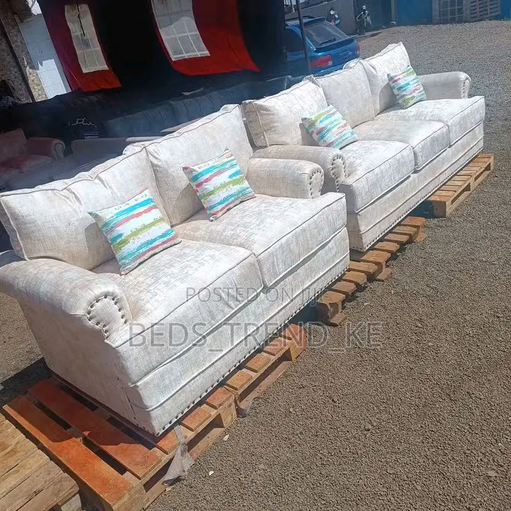 5 Seater Refined Couch 3,2