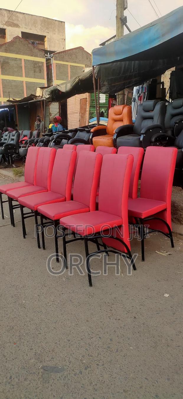 Executive Hotel And Restaurant Seats - main view