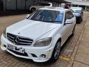 Mercedes-Benz C250 2009 White