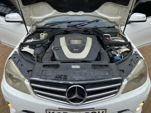 Mercedes-Benz C250 2009 White