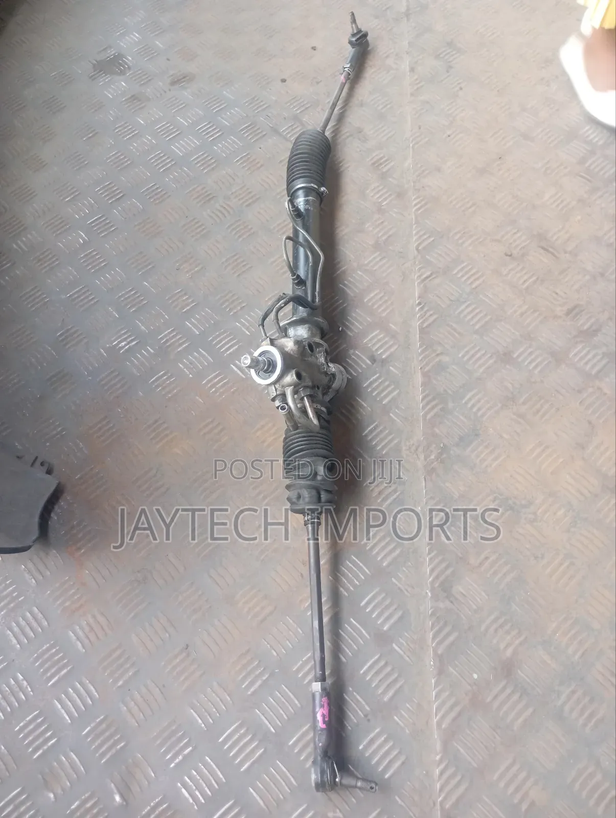 L-towing Steering Rack