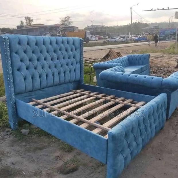 Upholstered Tufted 5 by 6 Bed