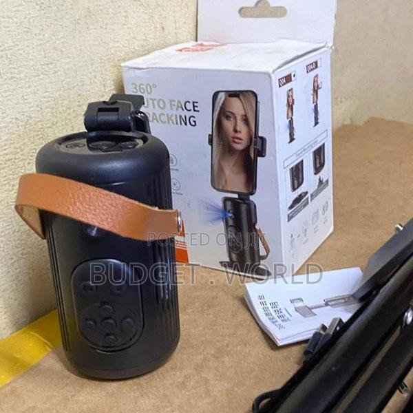 Smart Auto Face Tracking Phone Tripod 360 Degree Rotation With Led