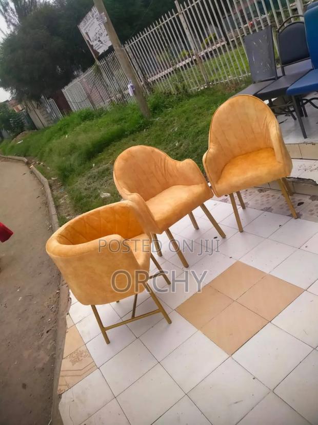 Manicure Seats/ Nail Seats - main view