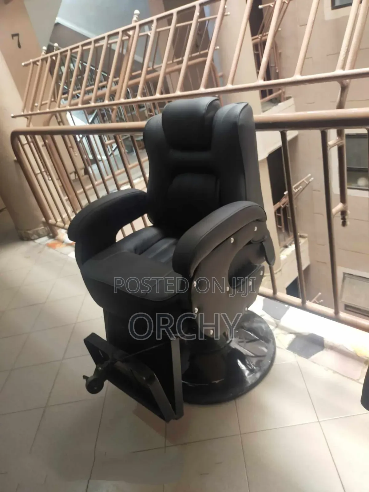 Executive Kinyozi Seats/ Jumbo Seat/ Barber Chair