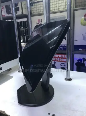 Touchscreen All-in-One Retail Pos System - 5th Gen 4gb/128gb