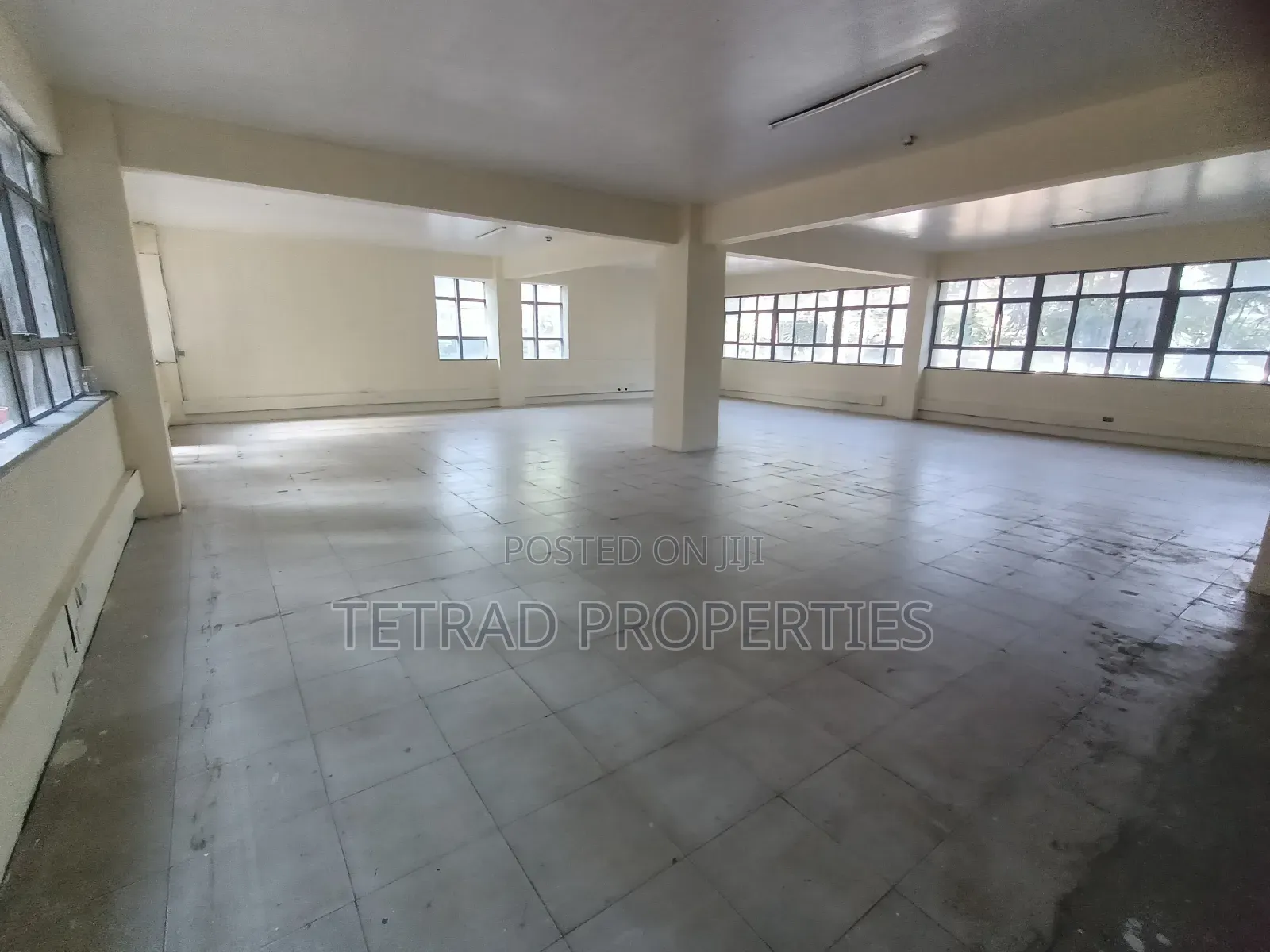 2250 SQFT Office / Spa in Westlands Near Gtc.