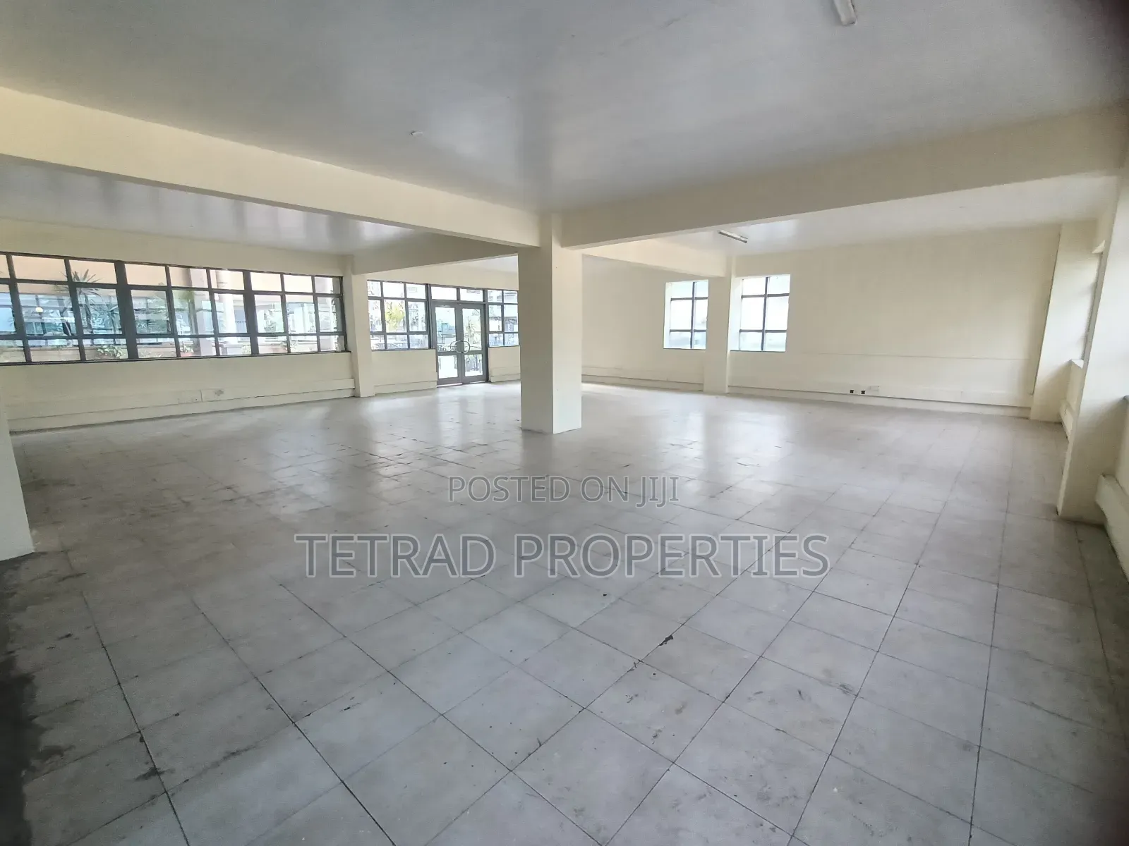 2250 SQFT Office / Spa in Westlands Near Gtc.