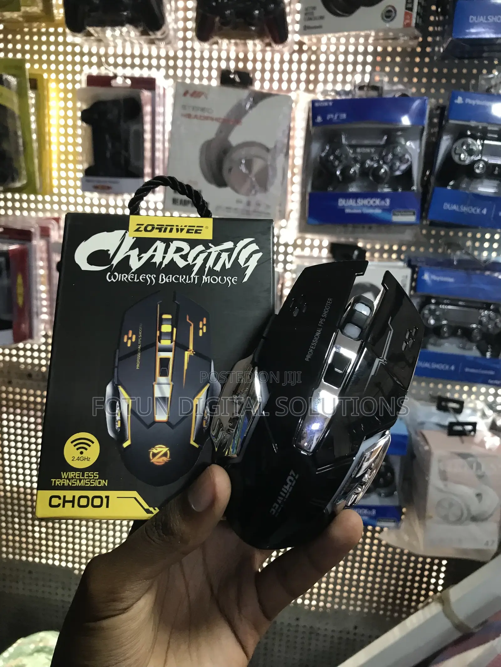 Ch001 Ergonomic Wireless Gaming Mouse-Oled Display Wireless Charging