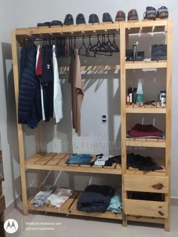 Neo-grain Closet