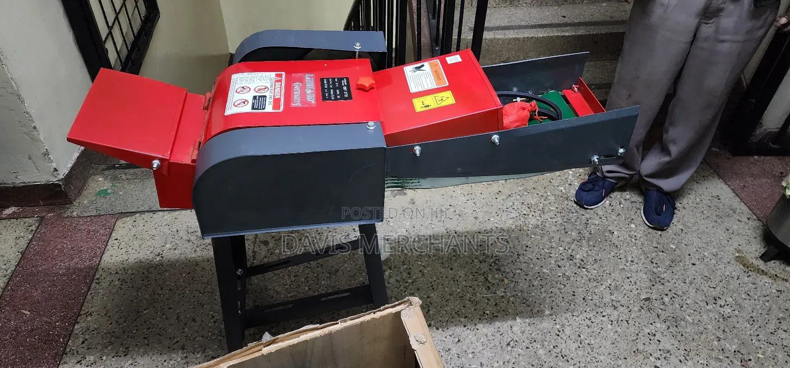Animal Feeds Making Machine With Conveyor Belt