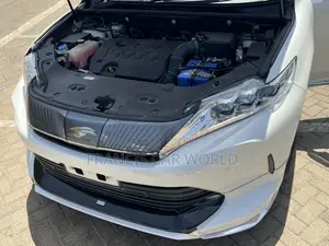 Toyota Harrier 2020 Off white