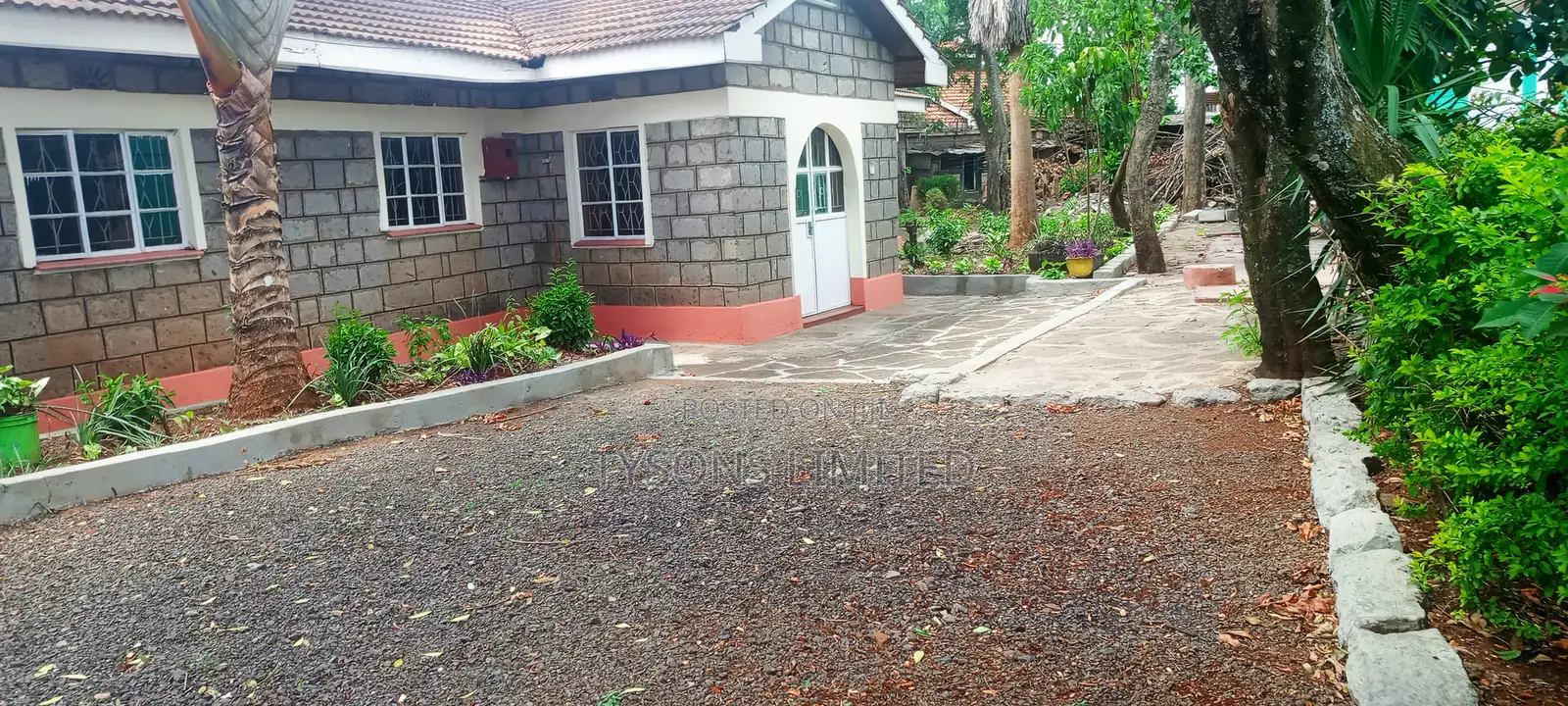 Commercial Bungalow to Let at Kahawa Sukari