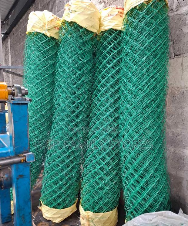 Pvc Coated Chainlink Fencing Wire 6ft * 18mtrs - thumbnail 4