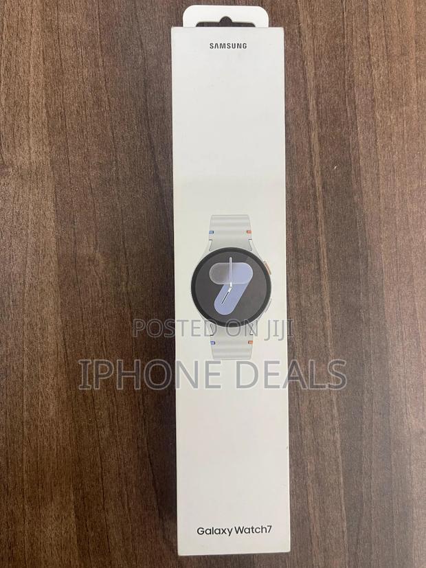 Samsung Galaxy Watch 7 44mm - main view