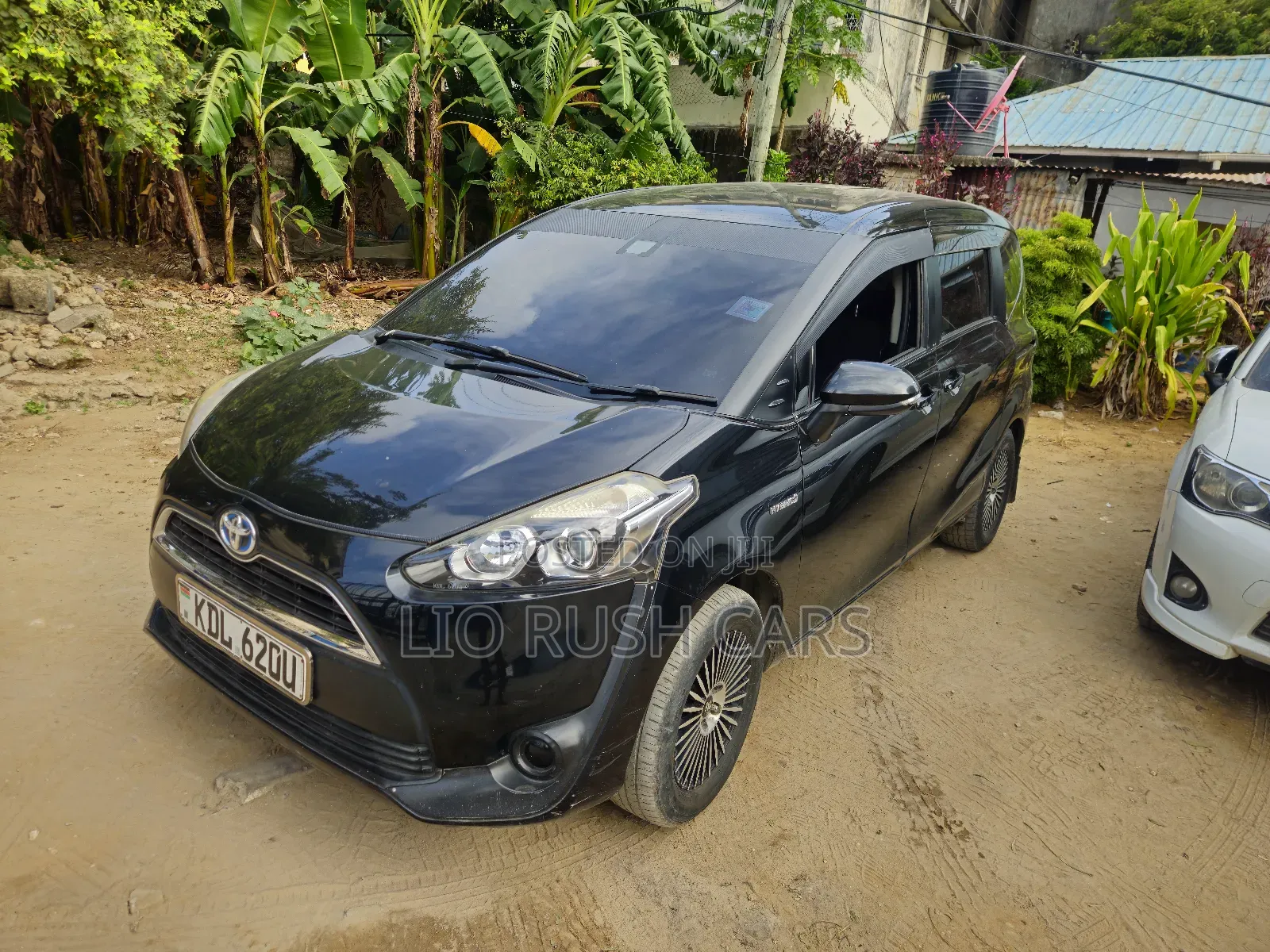 Toyota Sienta 2016 Black