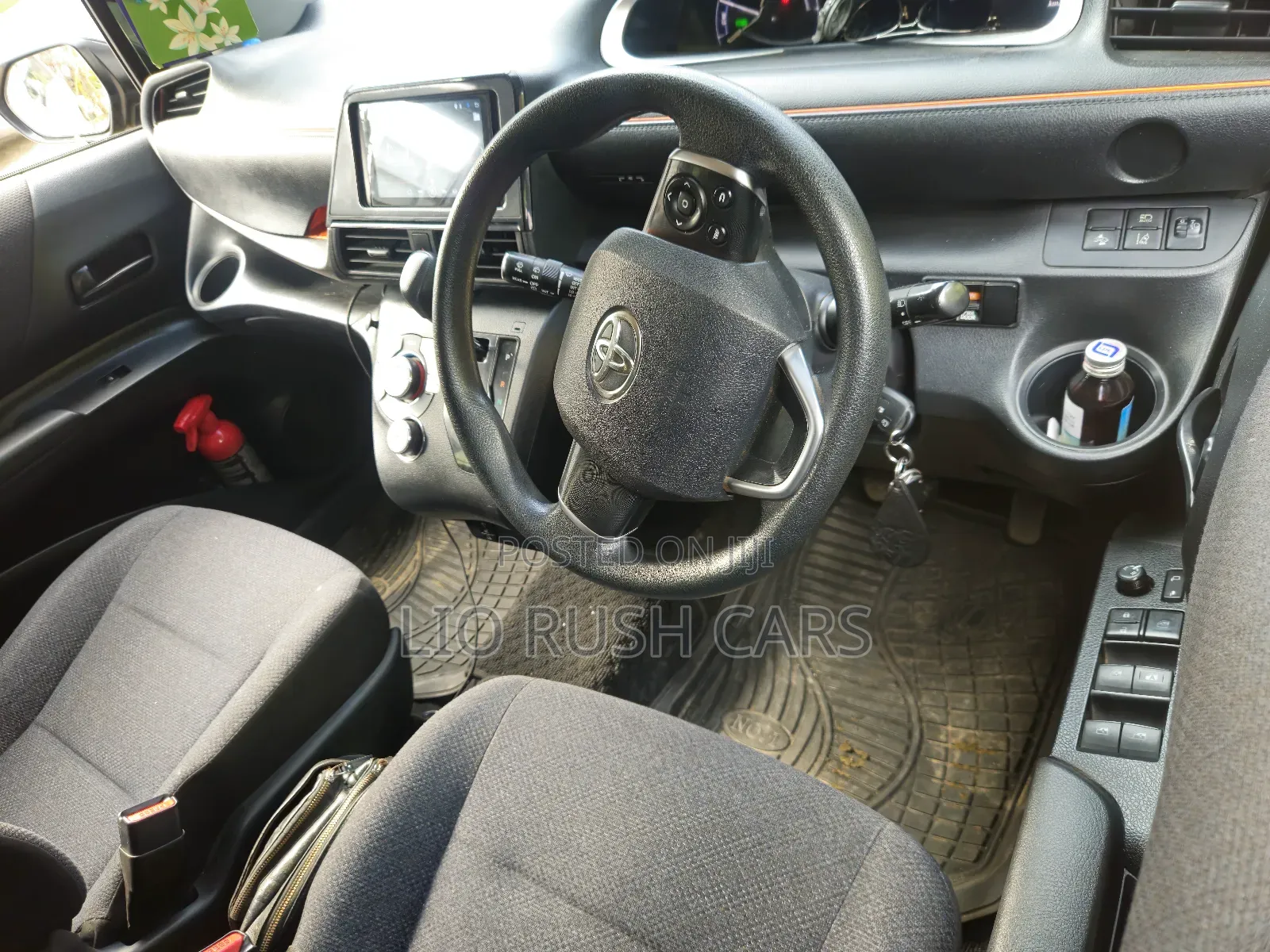 Toyota Sienta 2016 Black