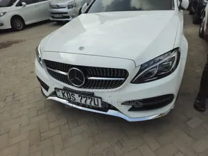 Mercedes-Benz C200 2017 White