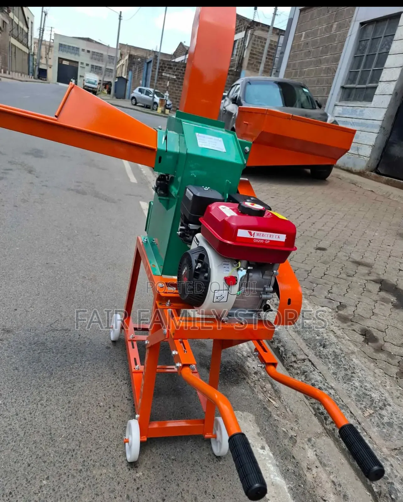 Mmh500 Milano Chopper Grinder With An 8hp Aico Japan Petrol Engine.