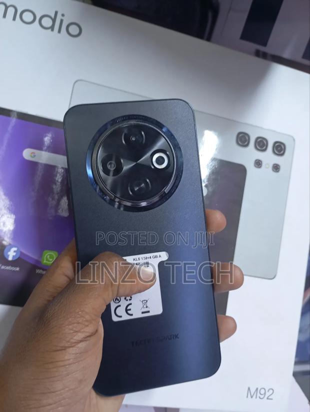 Tecno Spark 30C 128 GB Black - thumbnail 2