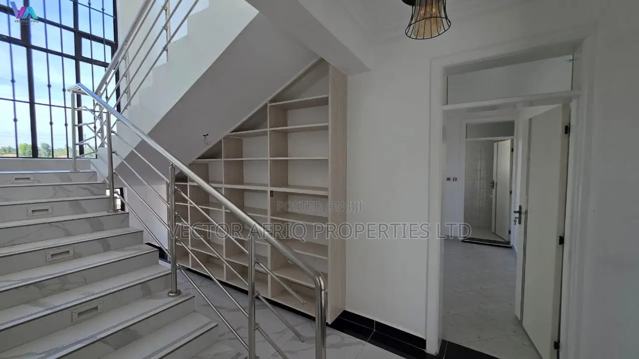 4bdrm House in Kimbo for sale