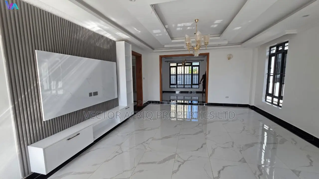 4bdrm House in Kimbo for sale