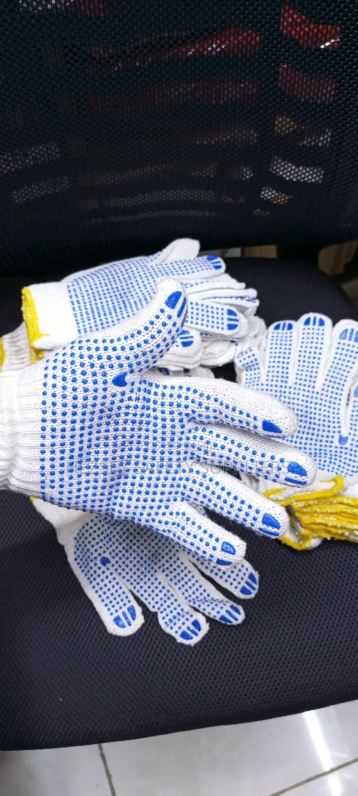Cotton Dotted Glove