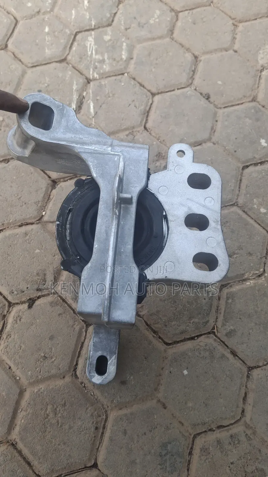 Upper Engine Mounting Demio 2017>