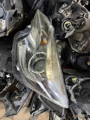 Ractis 2015 Headlight Xenon