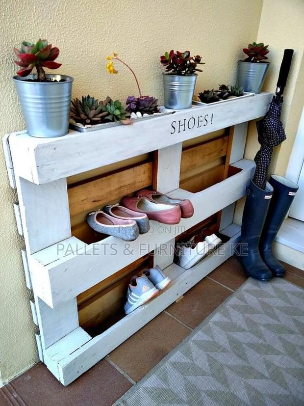 Snow Wood Shoe Storage - main view