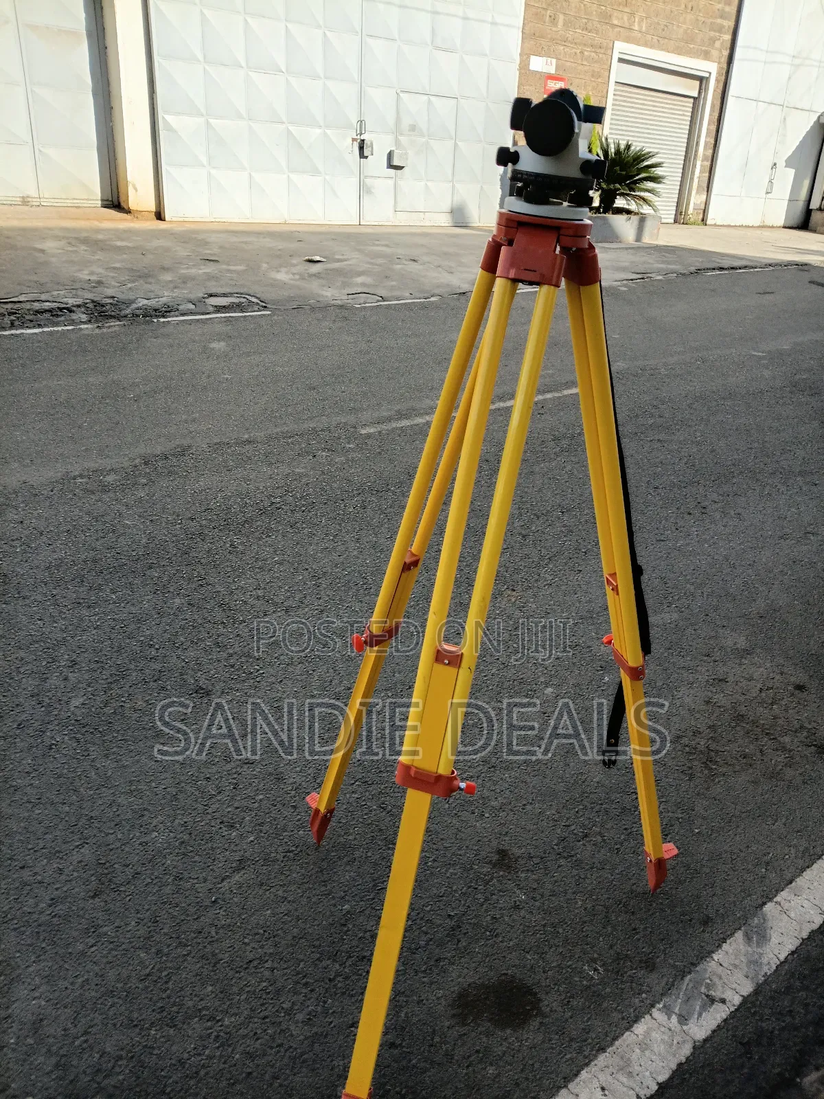 Construction Surveyor Machine