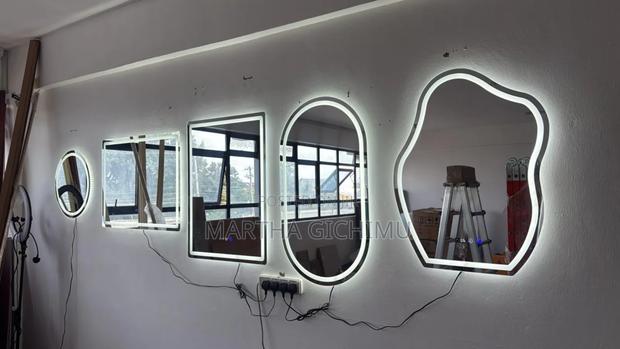 Three Colors Mirrors