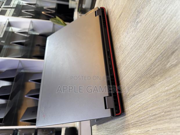 Laptop Lenovo Thinkpad P15s 32GB Intel Core I9 SSD 1T - thumbnail 5