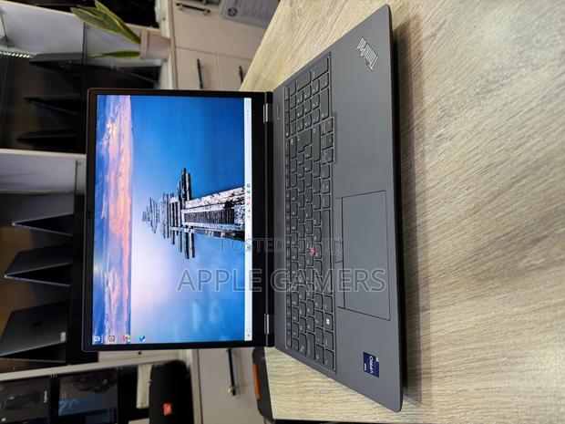 Laptop Lenovo Thinkpad P15s 32GB Intel Core I9 SSD 1T - thumbnail 4