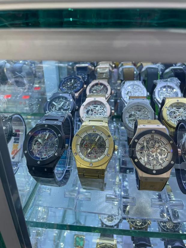 Hublot Classic Luxury Watch. Classic Watch. - main view