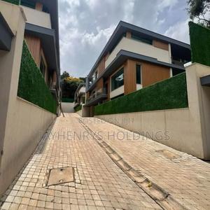 5bdrm House in Lavington for sale - thumbnail 2
